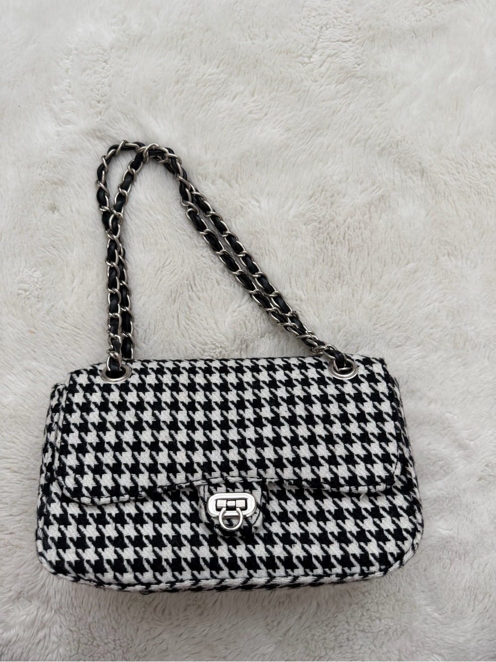 Black & White Houndstooth Chain Shoulder Bag
